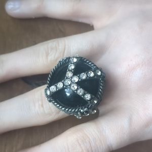 Peace ring